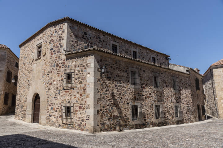 36 - Caceres - ciudad - Casa de los Moraga